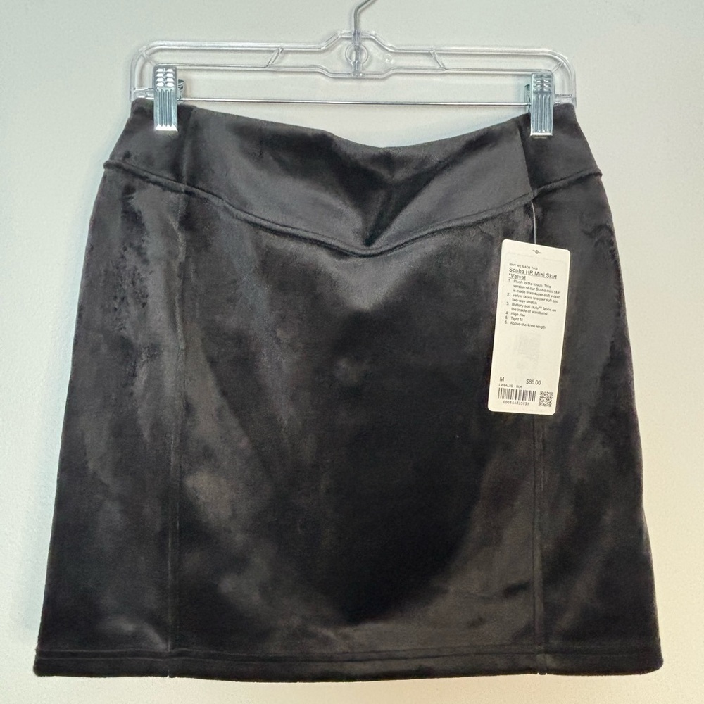 Lululemon Scuba HR Mini Skirt Black Velvet M - Picture 3 of 9